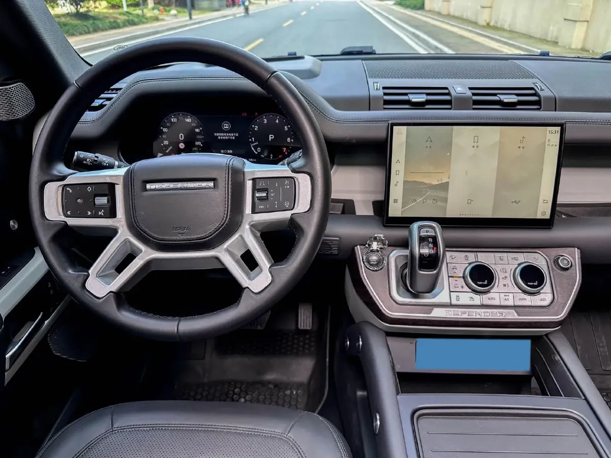 2023 Land Rover Defender 3.0T 400HP L6 8AT,autocango,china used car exporter,china ev exporter,chinese used car exporter,chinese used ev exporter