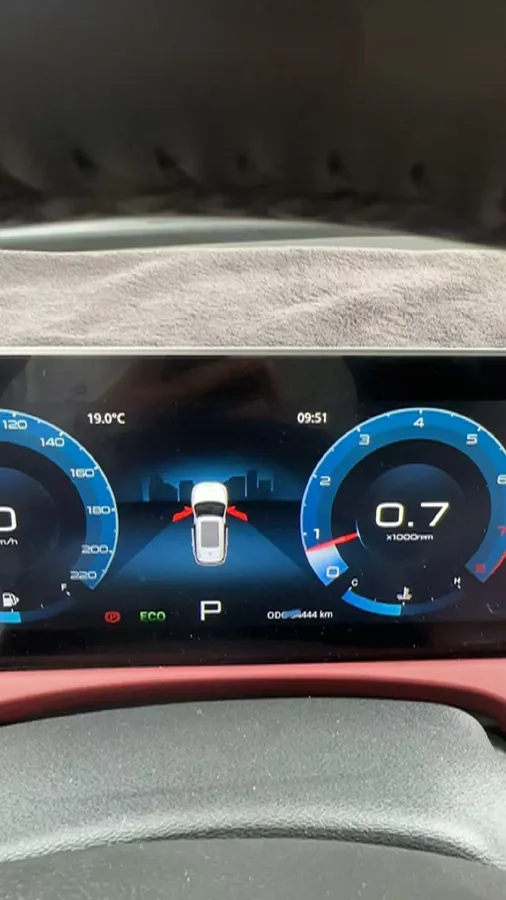 2023 ChangAn Oshan X7 Plus 1.5T 188HP L4 7DCT,autocango,china used car exporter,china ev exporter,chinese used car exporter,chinese used ev exporter