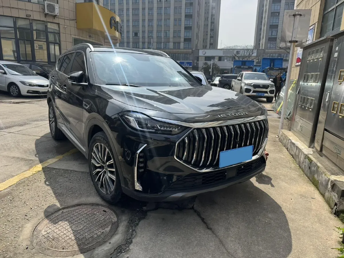 2023 ChangAn Oshan X7 Plus 1.5T 188HP L4 7DCT,autocango,china used car exporter,china ev exporter,chinese used car exporter,chinese used ev exporter