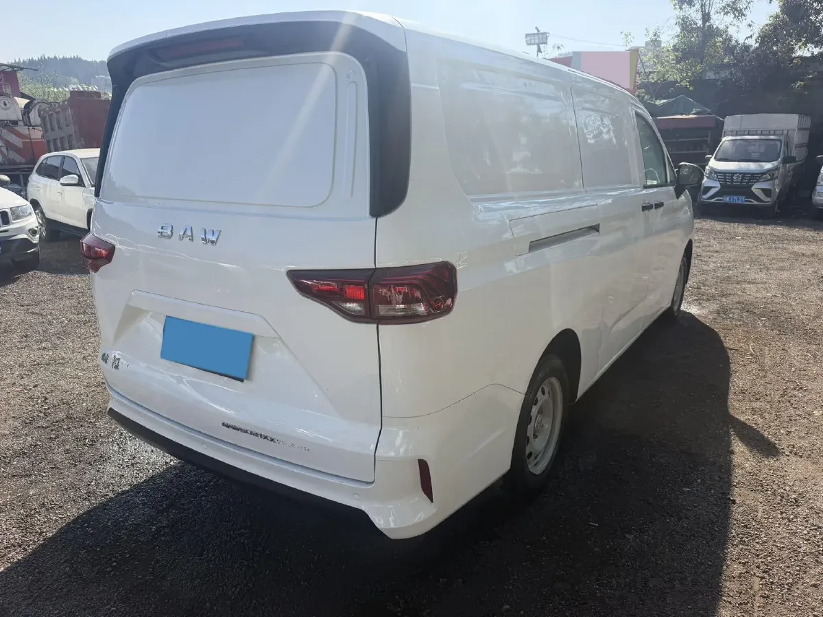 2023 BAW RuiSheng Trump M7 1.6L 124HP L4 5MT,autocango,china used car exporter,china ev exporter,chinese used car exporter,chinese used ev exporter