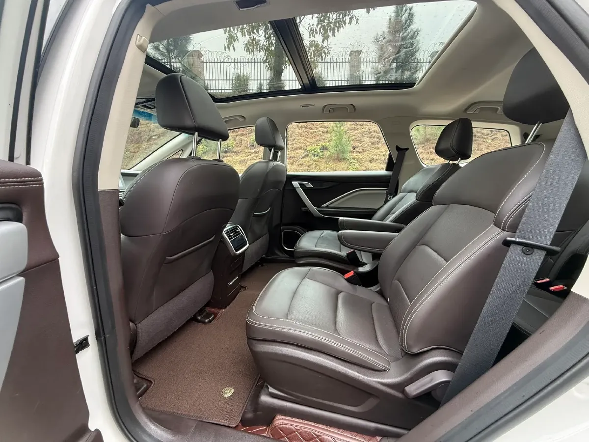 2021 Geely JiaJi 1.8T 184HP L4 7DCT,autocango,china used car exporter,china ev exporter,chinese used car exporter,chinese used ev exporter