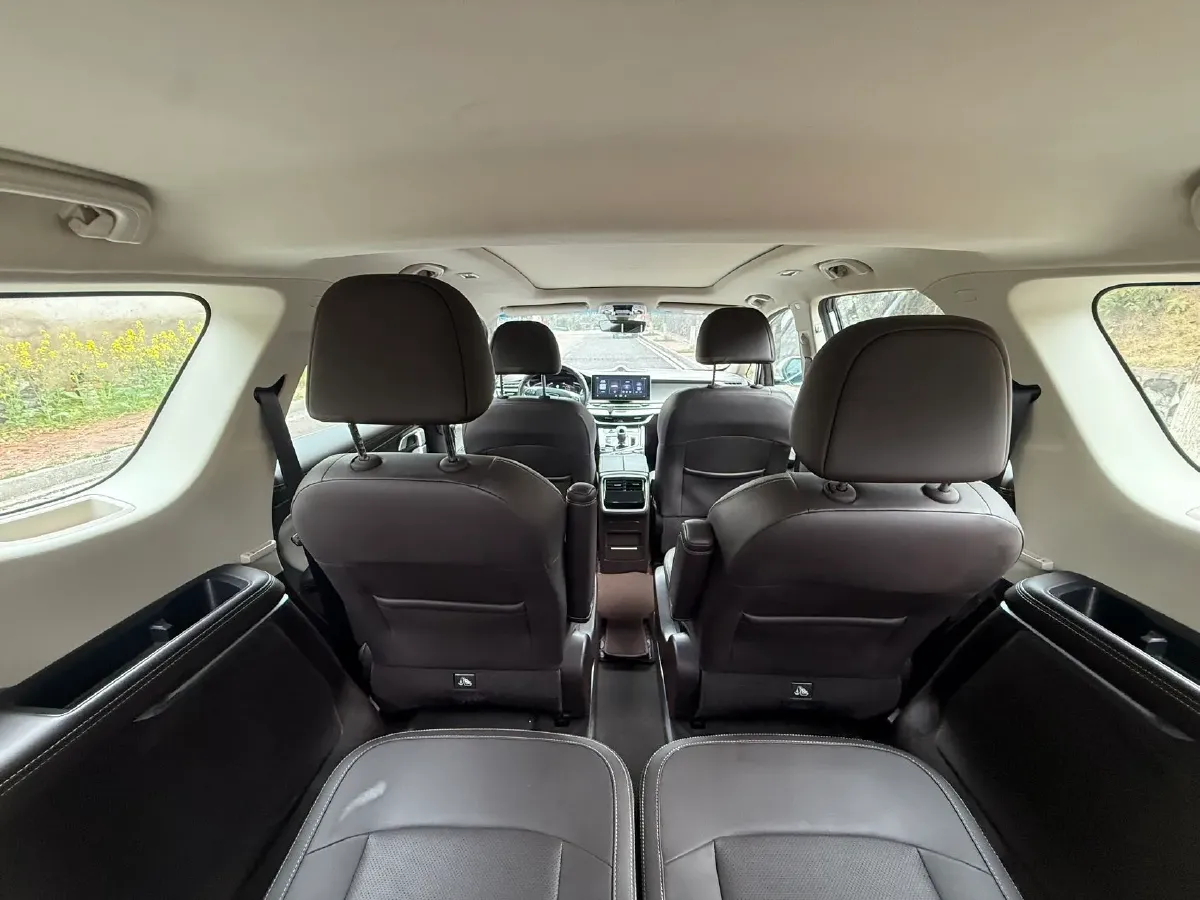 2021 Geely JiaJi 1.8T 184HP L4 7DCT,autocango,china used car exporter,china ev exporter,chinese used car exporter,chinese used ev exporter