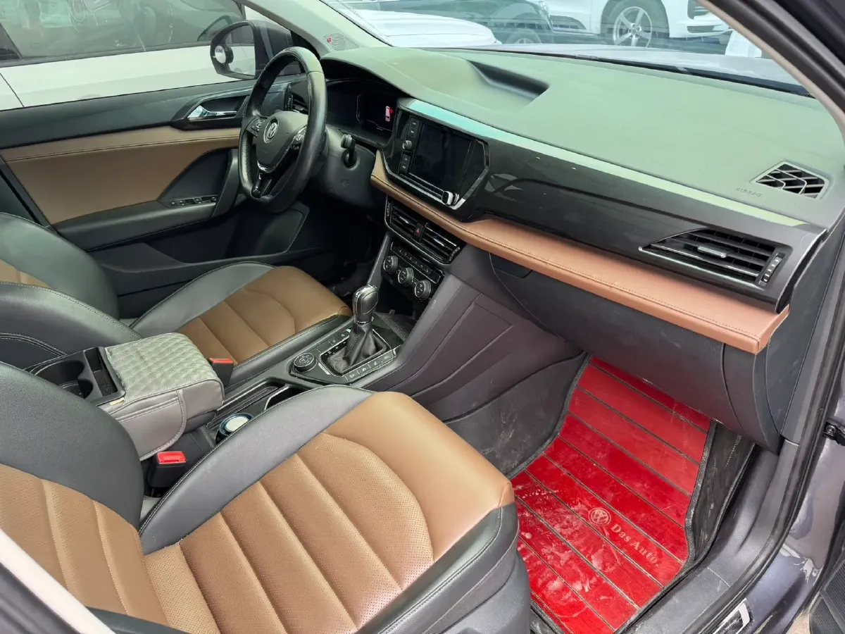 2019 Jeep Compass 1.3T 173HP L4 9AT,autocango,china used car exporter,china ev exporter,chinese used car exporter,chinese used ev exporter