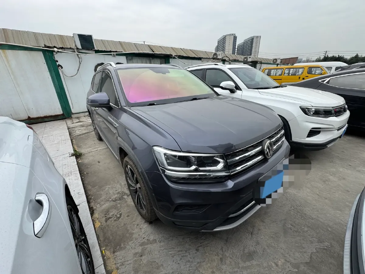 2019 Jeep Compass 1.3T 173HP L4 9AT,autocango,china used car exporter,china ev exporter,chinese used car exporter,chinese used ev exporter
