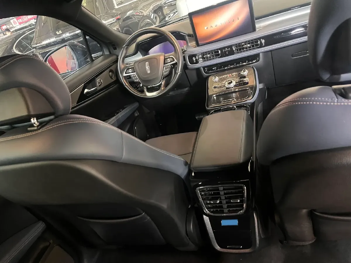 2022 Lincoln Nautilus 2.7T 322HP V6 8AT,autocango,china used car exporter,china ev exporter,chinese used car exporter,chinese used ev exporter