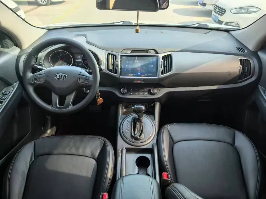 2016 Kia Sportage R 2.0L 165HP L4 6AT,autocango,china used car exporter,china ev exporter,chinese used car exporter,chinese used ev exporter