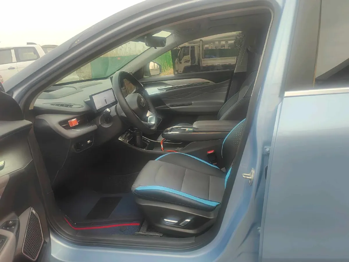 2022 Ruichi Auto ED71 BEV 60.152KWH,autocango,china used car exporter,china ev exporter,chinese used car exporter,chinese used ev exporter