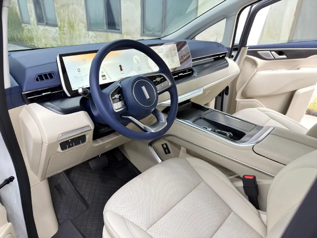 2024 Toyota Sienna 2.5L 189HP L4 E-CVT Hybrid,autocango,china used car exporter,china ev exporter,chinese used car exporter,chinese used ev exporter