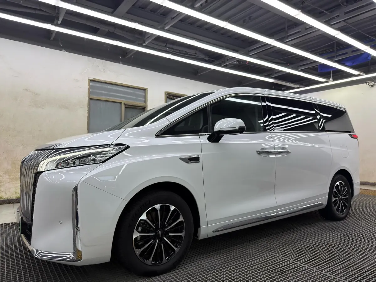 2024 Toyota Sienna 2.5L 189HP L4 E-CVT Hybrid,autocango,china used car exporter,china ev exporter,chinese used car exporter,chinese used ev exporter
