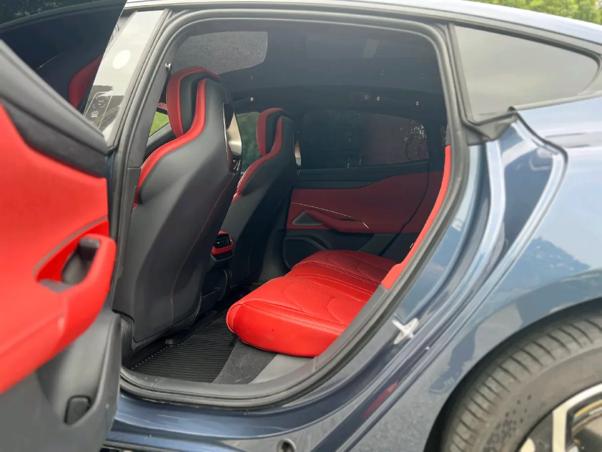 2024 MI SU7 BEV 101KWH,autocango,china used car exporter,china ev exporter,chinese used car exporter,chinese used ev exporter