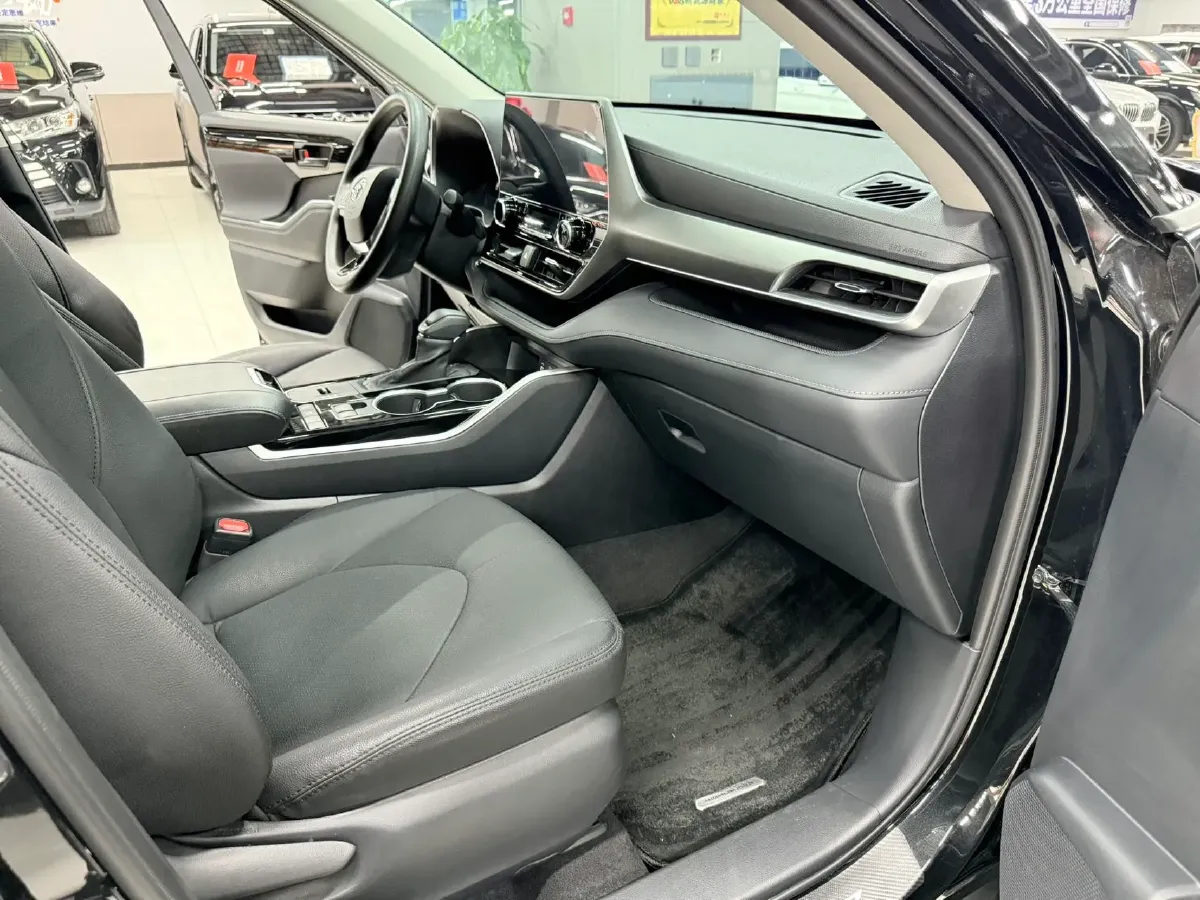 2024 Toyota Highlander 2.5L 189HP L4 E-CVT Hybrid,autocango,china used car exporter,china ev exporter,chinese used car exporter,chinese used ev exporter
