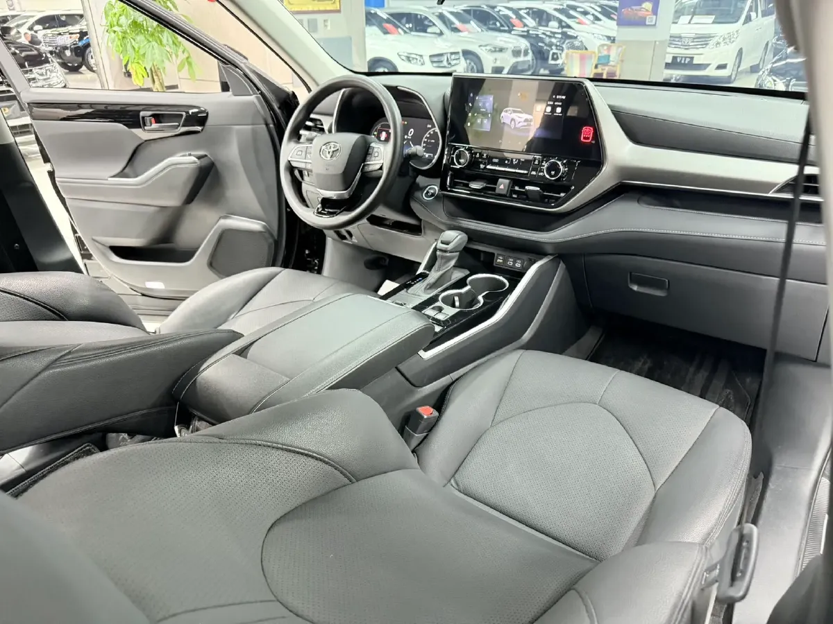 2024 Toyota Highlander 2.5L 189HP L4 E-CVT Hybrid,autocango,china used car exporter,china ev exporter,chinese used car exporter,chinese used ev exporter