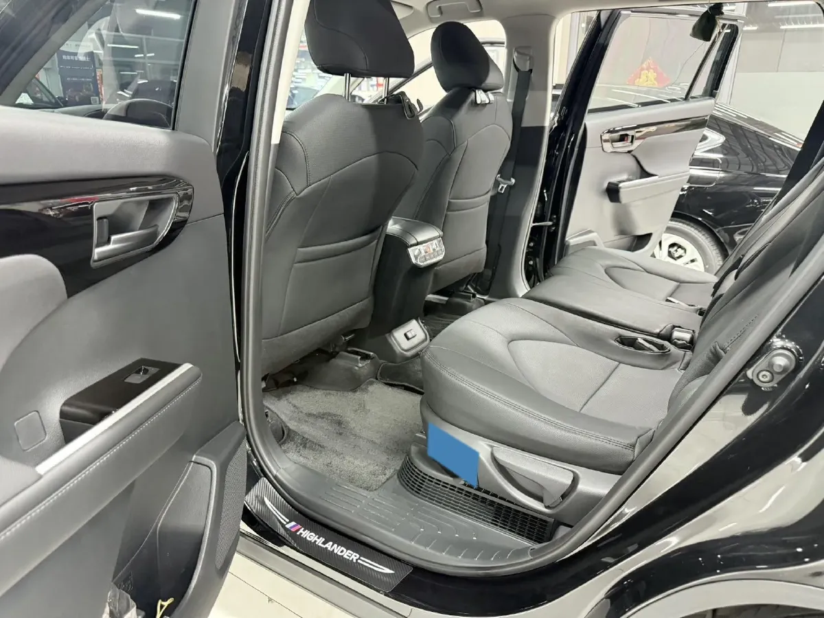 2024 Toyota Highlander 2.5L 189HP L4 E-CVT Hybrid,autocango,china used car exporter,china ev exporter,chinese used car exporter,chinese used ev exporter
