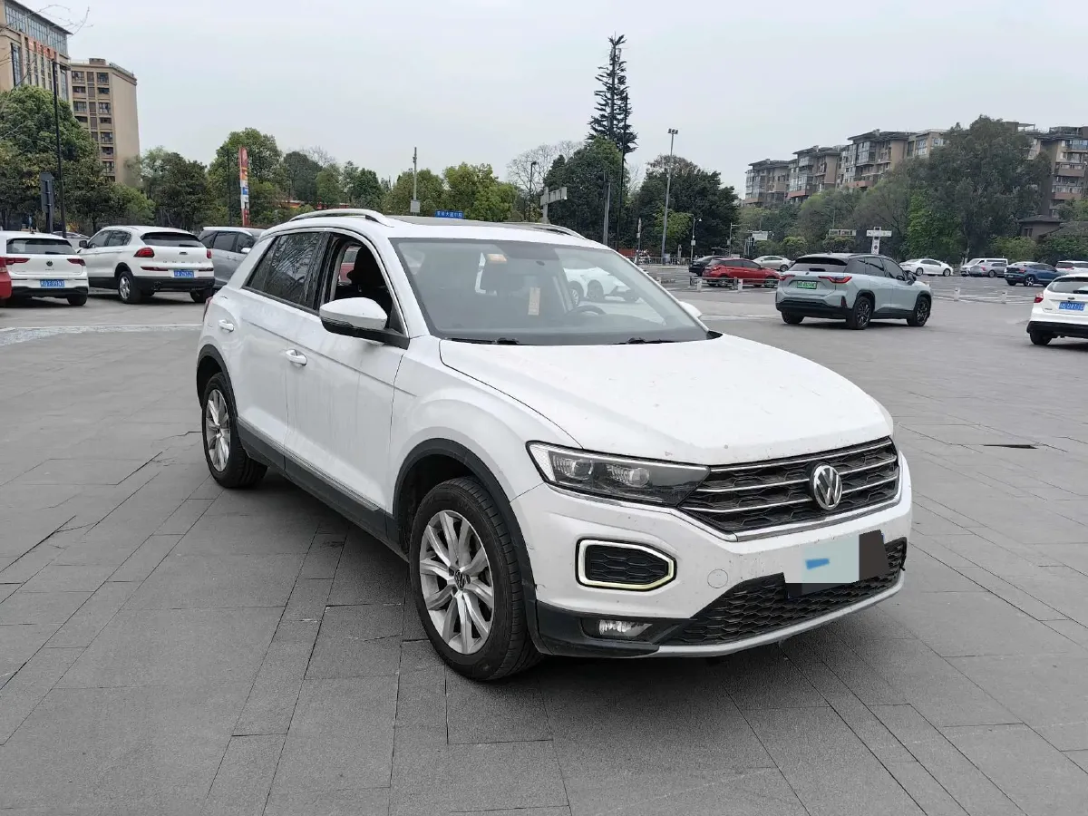 2023 Volkswagen T-Roc 1.4T 150HP L4 7DCT,autocango,china used car exporter,china ev exporter,chinese used car exporter,chinese used ev exporter