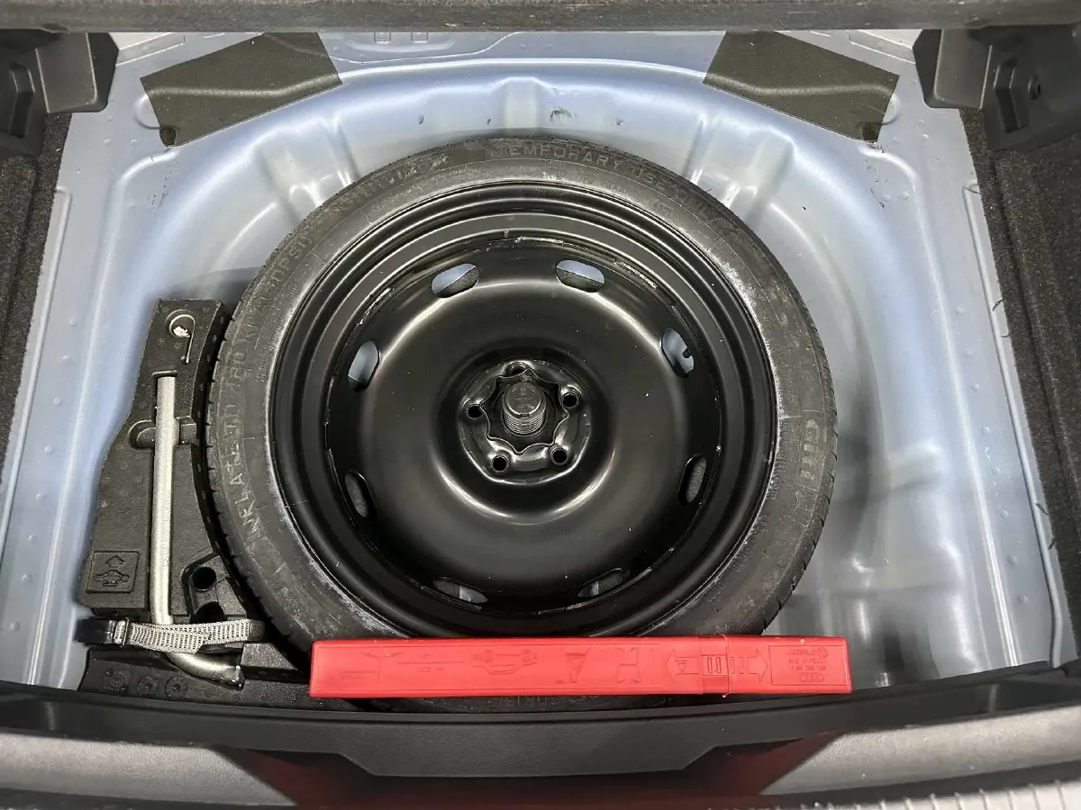 2022 Volkswagen T-Roc 1.4T 150HP L4 7DCT,autocango,china used car exporter,china ev exporter,chinese used car exporter,chinese used ev exporter