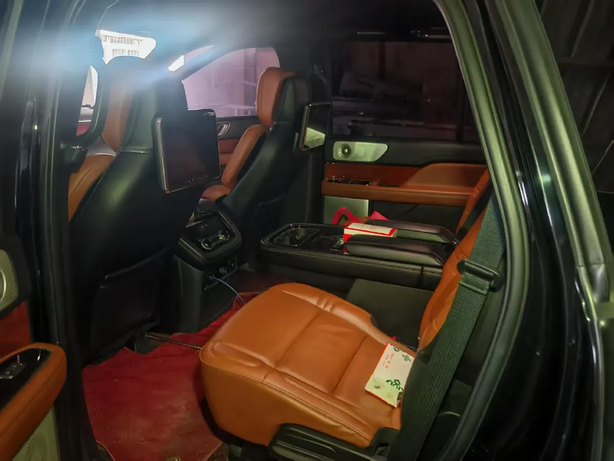 2018 Lincoln Navigator 3.5T 415HP V6 10AT,autocango,china used car exporter,china ev exporter,chinese used car exporter,chinese used ev exporter