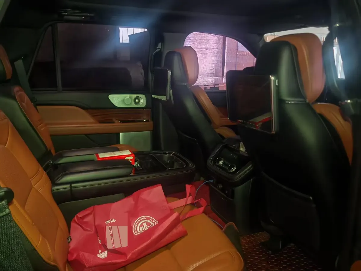 2018 Lincoln Navigator 3.5T 415HP V6 10AT,autocango,china used car exporter,china ev exporter,chinese used car exporter,chinese used ev exporter