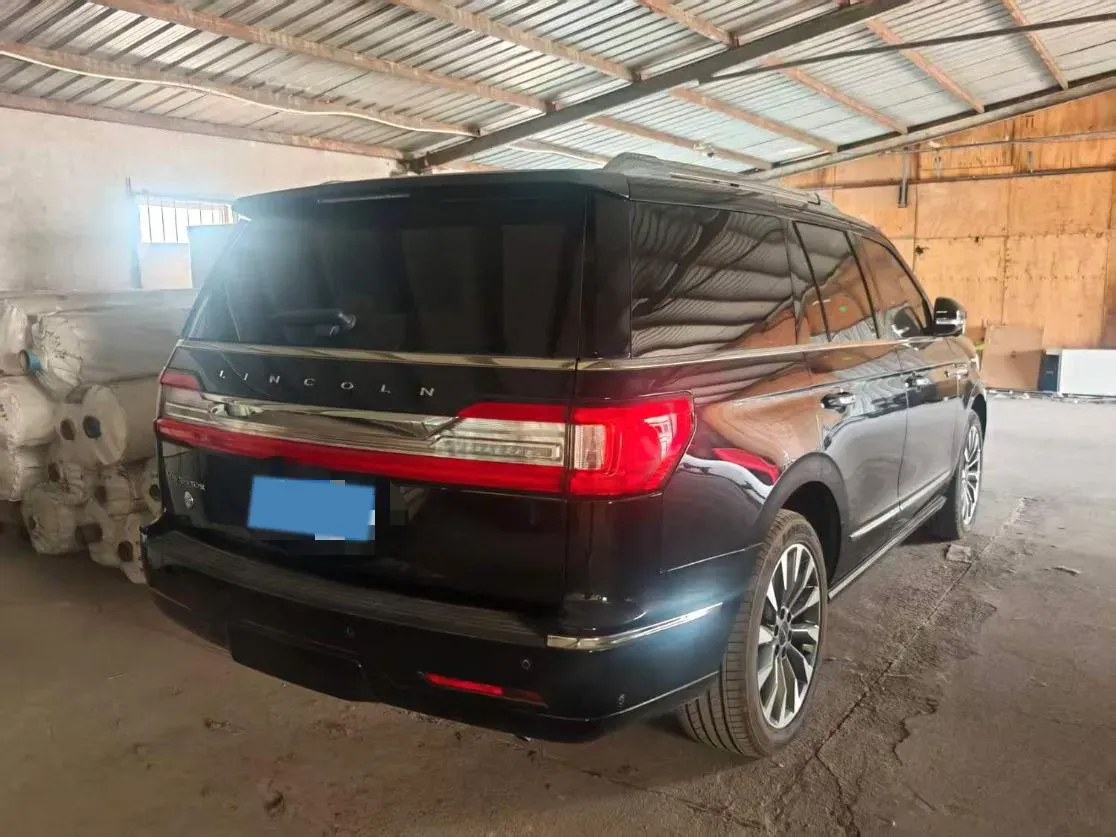 2018 Lincoln Navigator 3.5T 415HP V6 10AT,autocango,china used car exporter,china ev exporter,chinese used car exporter,chinese used ev exporter