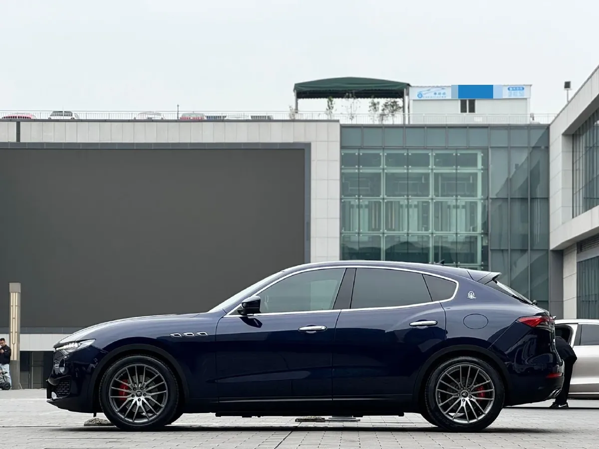 2021 Maserati Levante 3.0T 350HP V6 8AT,autocango,china used car exporter,china ev exporter,chinese used car exporter,chinese used ev exporter