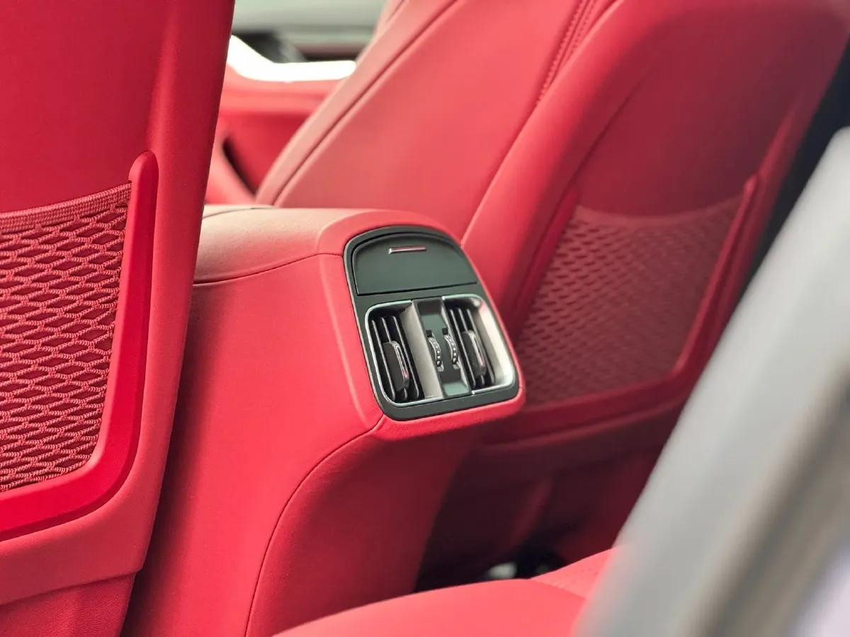 2021 Maserati Levante 3.0T 350HP V6 8AT,autocango,china used car exporter,china ev exporter,chinese used car exporter,chinese used ev exporter