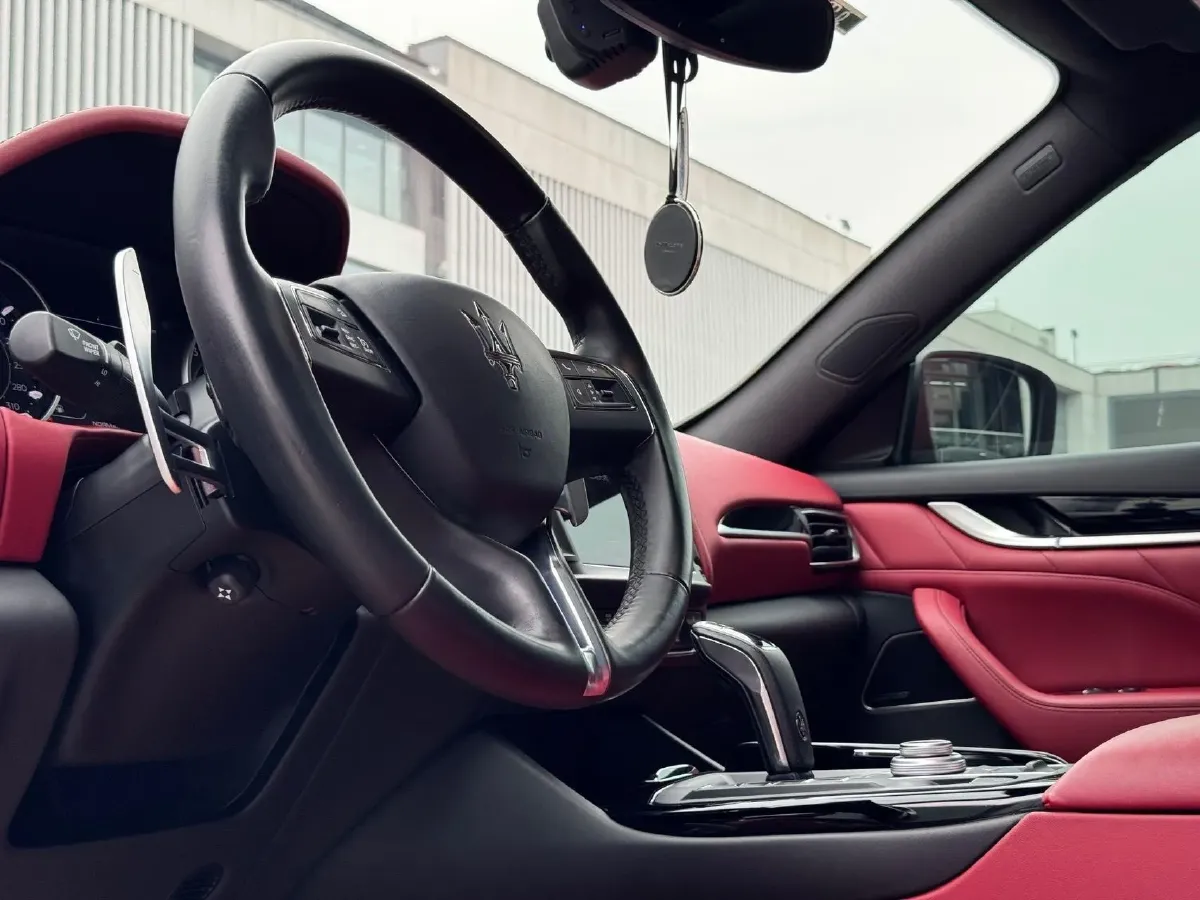 2021 Maserati Levante 3.0T 350HP V6 8AT,autocango,china used car exporter,china ev exporter,chinese used car exporter,chinese used ev exporter