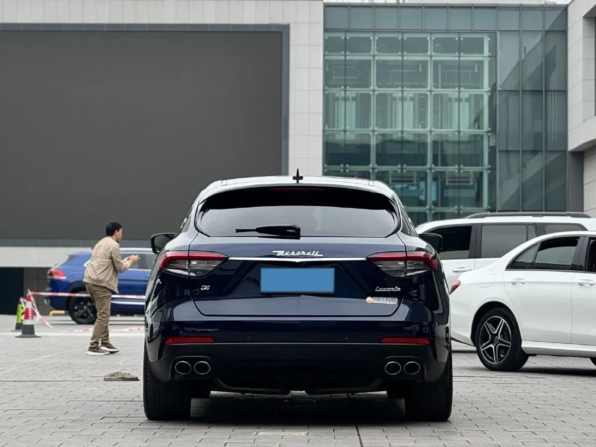 2021 Maserati Levante 3.0T 350HP V6 8AT,autocango,china used car exporter,china ev exporter,chinese used car exporter,chinese used ev exporter