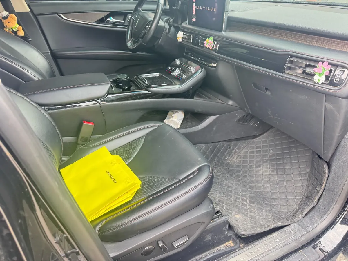 2021 Lincoln Nautilus 2.0T 245HP L4 8AT,autocango,china used car exporter,china ev exporter,chinese used car exporter,chinese used ev exporter