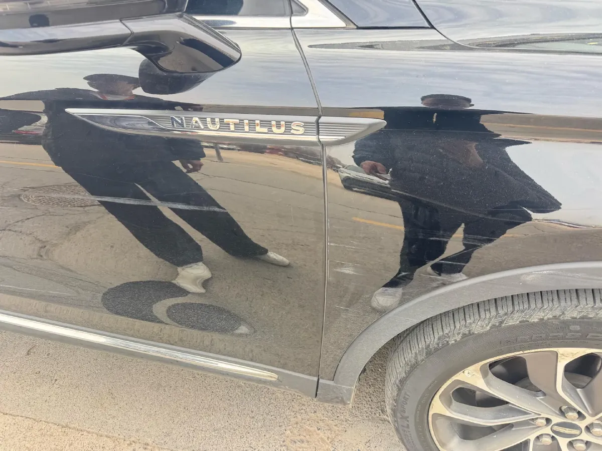 2021 Lincoln Nautilus 2.0T 245HP L4 8AT,autocango,china used car exporter,china ev exporter,chinese used car exporter,chinese used ev exporter