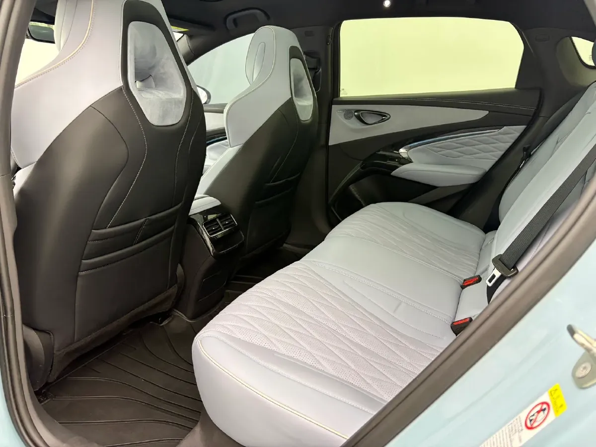 2022 AITO AITO M5 Range Extended 125HP REEV 40KWH,autocango,china used car exporter,china ev exporter,chinese used car exporter,chinese used ev exporter