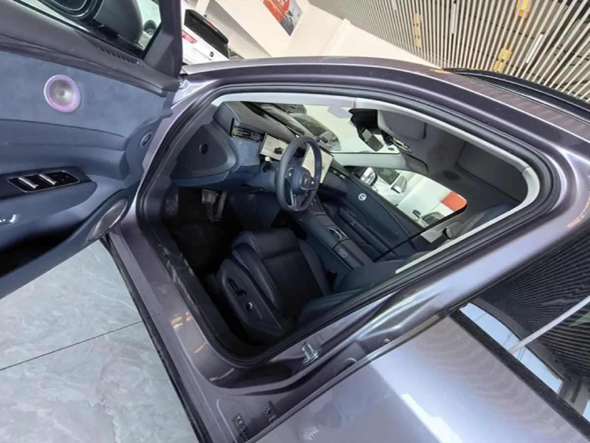 2025 Voyah FREE REEV 129HP REEV,autocango,china used car exporter,china ev exporter,chinese used car exporter,chinese used ev exporter