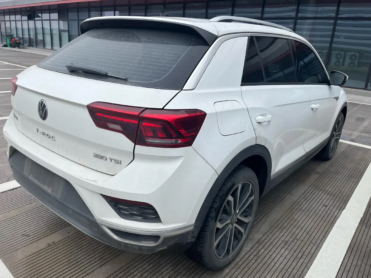 2022 Volkswagen T-Roc 1.4T 150HP L4 7DCT,autocango,china used car exporter,china ev exporter,chinese used car exporter,chinese used ev exporter