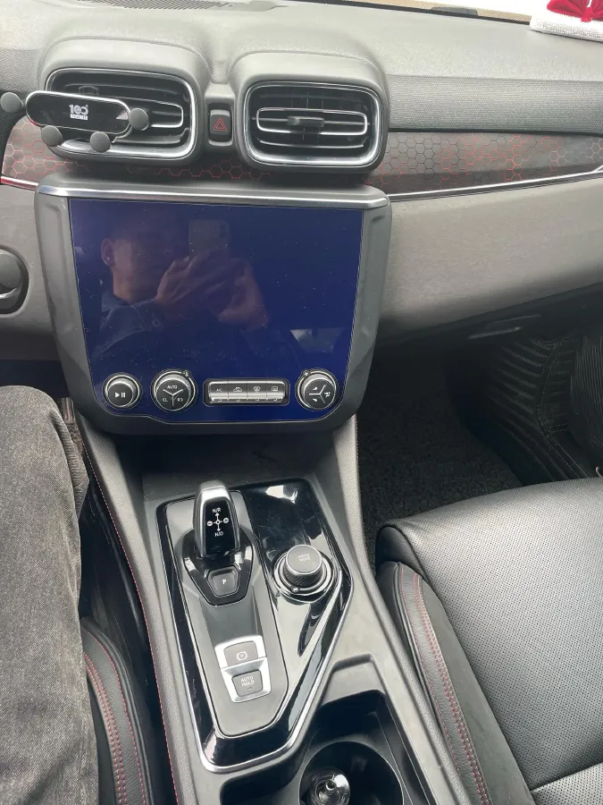 2018 Toyota C-HR 2.0L 171HP L4 CVT,autocango,china used car exporter,china ev exporter,chinese used car exporter,chinese used ev exporter