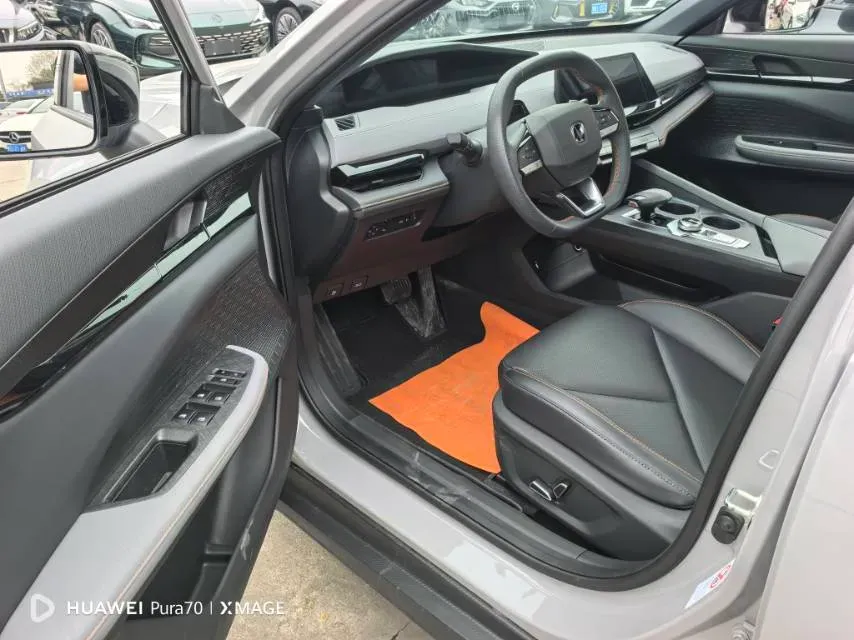 2022 ChangAn UNI-V 1.5T 188HP L4 7DCT,autocango,china used car exporter,china ev exporter,chinese used car exporter,chinese used ev exporter