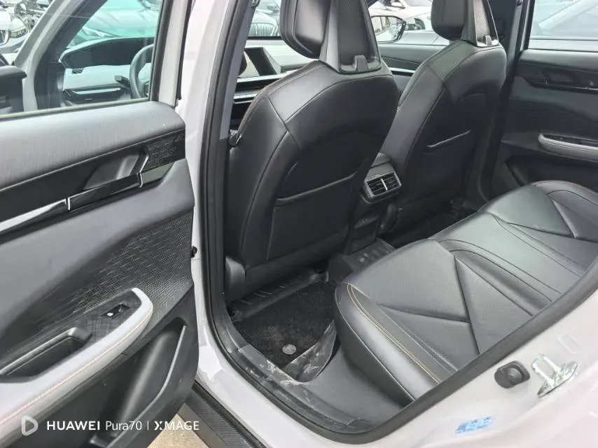 2022 ChangAn UNI-V 1.5T 188HP L4 7DCT,autocango,china used car exporter,china ev exporter,chinese used car exporter,chinese used ev exporter