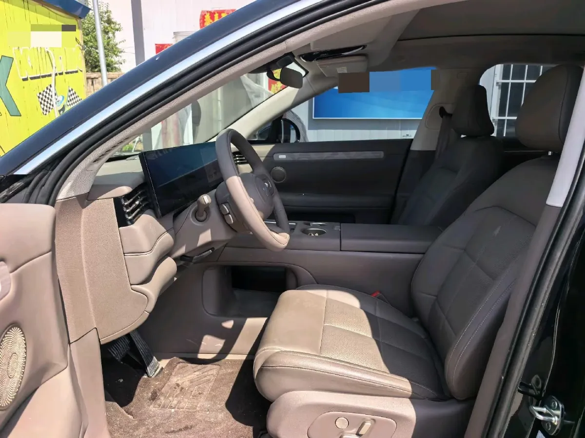 2026 IM LS6 REEV 155HP REEV,autocango,china used car exporter,china ev exporter,chinese used car exporter,chinese used ev exporter