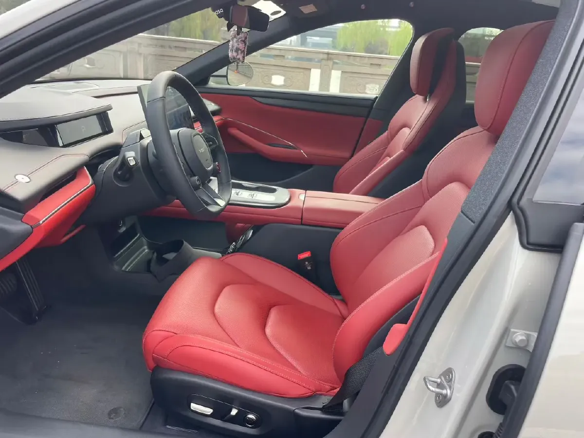 2024 MI SU7 BEV 94.3KWH,autocango,china used car exporter,china ev exporter,chinese used car exporter,chinese used ev exporter