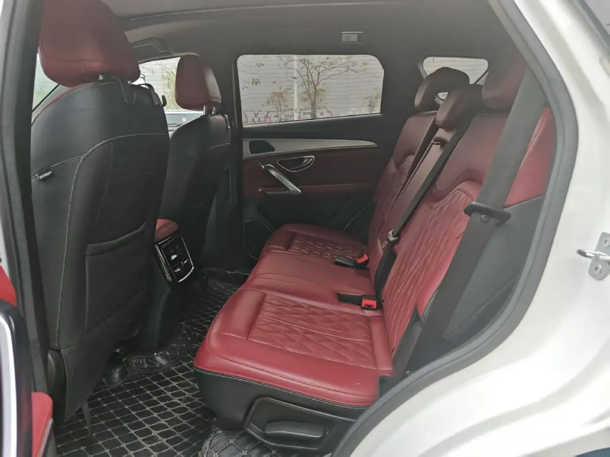 2023 ChangAn Oshan X7 Plus 1.5T 188HP L4 7DCT,autocango,china used car exporter,china ev exporter,chinese used car exporter,chinese used ev exporter