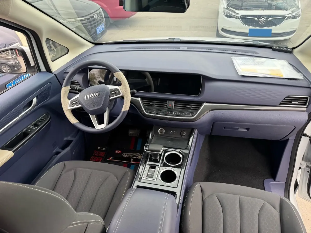 2025 BAW RuiSheng Trump M7 2.0L 144HP L4 8AT,autocango,china used car exporter,china ev exporter,chinese used car exporter,chinese used ev exporter