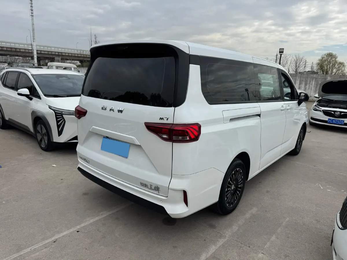 2025 BAW RuiSheng Trump M7 2.0L 144HP L4 8AT,autocango,china used car exporter,china ev exporter,chinese used car exporter,chinese used ev exporter