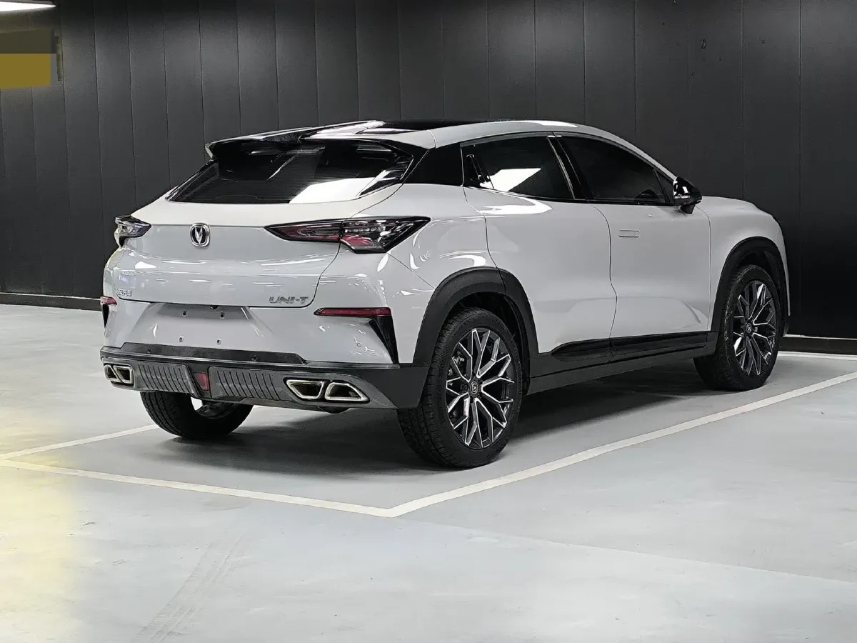 2022 ChangAn UNI-T 1.5T 188HP L4 7DCT,autocango,china used car exporter,china ev exporter,chinese used car exporter,chinese used ev exporter