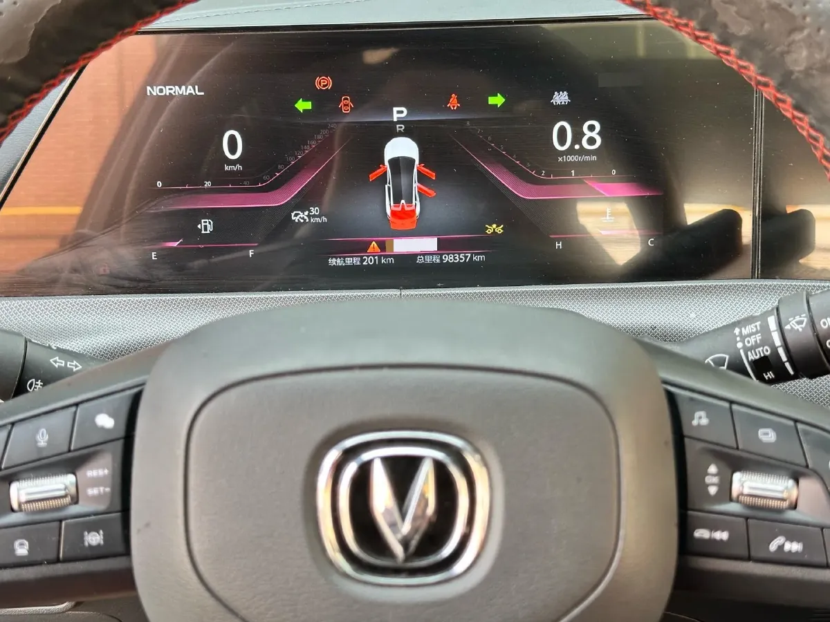 2020 ChangAn UNI-T 1.5T 180HP L4 7DCT,autocango,china used car exporter,china ev exporter,chinese used car exporter,chinese used ev exporter