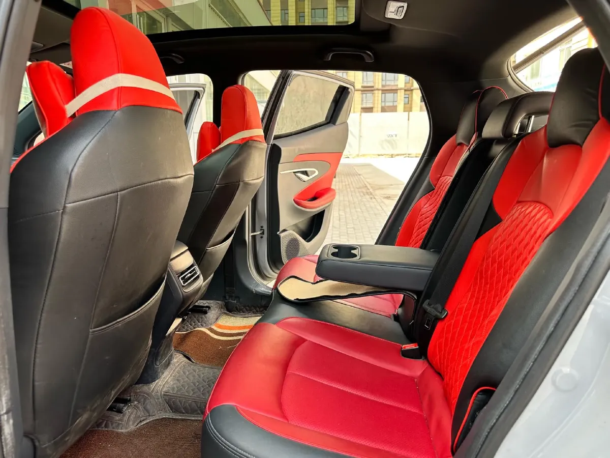 2020 ChangAn UNI-T 1.5T 180HP L4 7DCT,autocango,china used car exporter,china ev exporter,chinese used car exporter,chinese used ev exporter