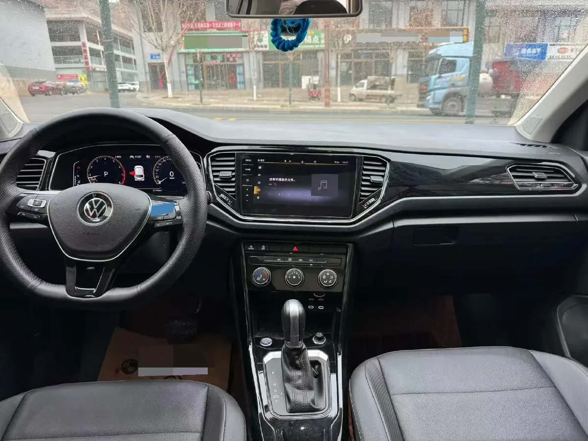 2021 Volkswagen T-Roc 1.4T 150HP L4 7DCT,autocango,china used car exporter,china ev exporter,chinese used car exporter,chinese used ev exporter
