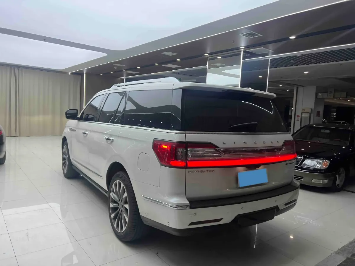 2018 Lincoln Navigator 3.5T 415HP V6 10AT,autocango,china used car exporter,china ev exporter,chinese used car exporter,chinese used ev exporter