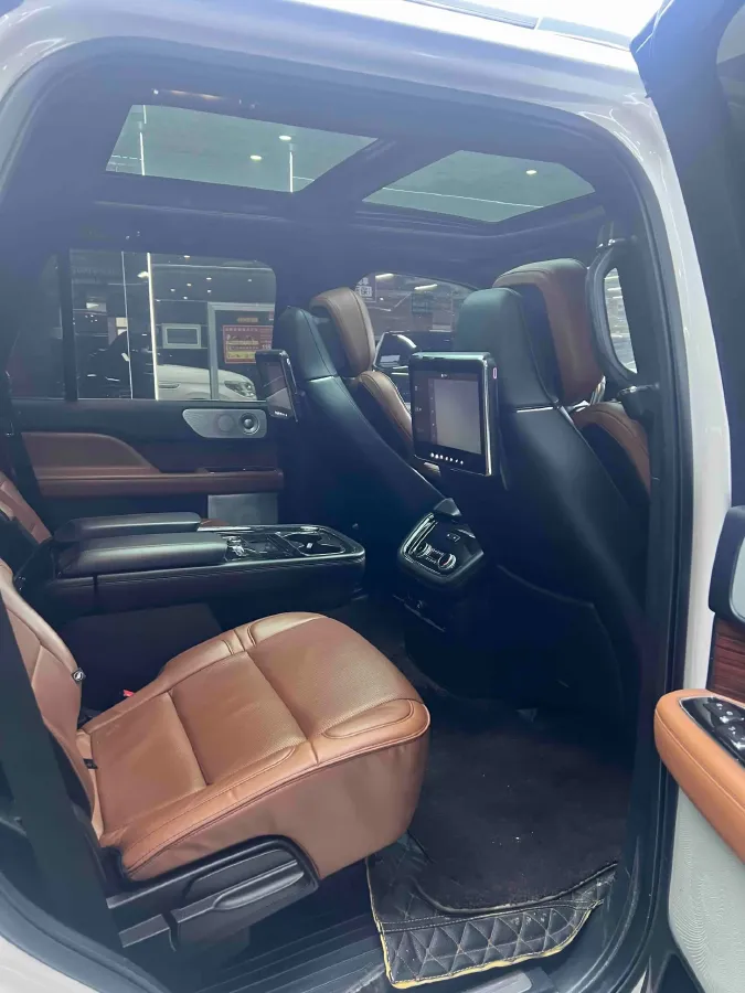 2018 Lincoln Navigator 3.5T 415HP V6 10AT,autocango,china used car exporter,china ev exporter,chinese used car exporter,chinese used ev exporter