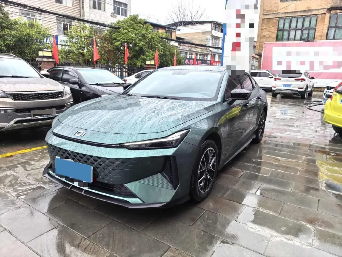 2023 Venucia Grand V DD-i 1.5T 163HP L4 E-CVT PHEV 10.3KWH,autocango,china used car exporter,china ev exporter,chinese used car exporter,chinese used ev exporter