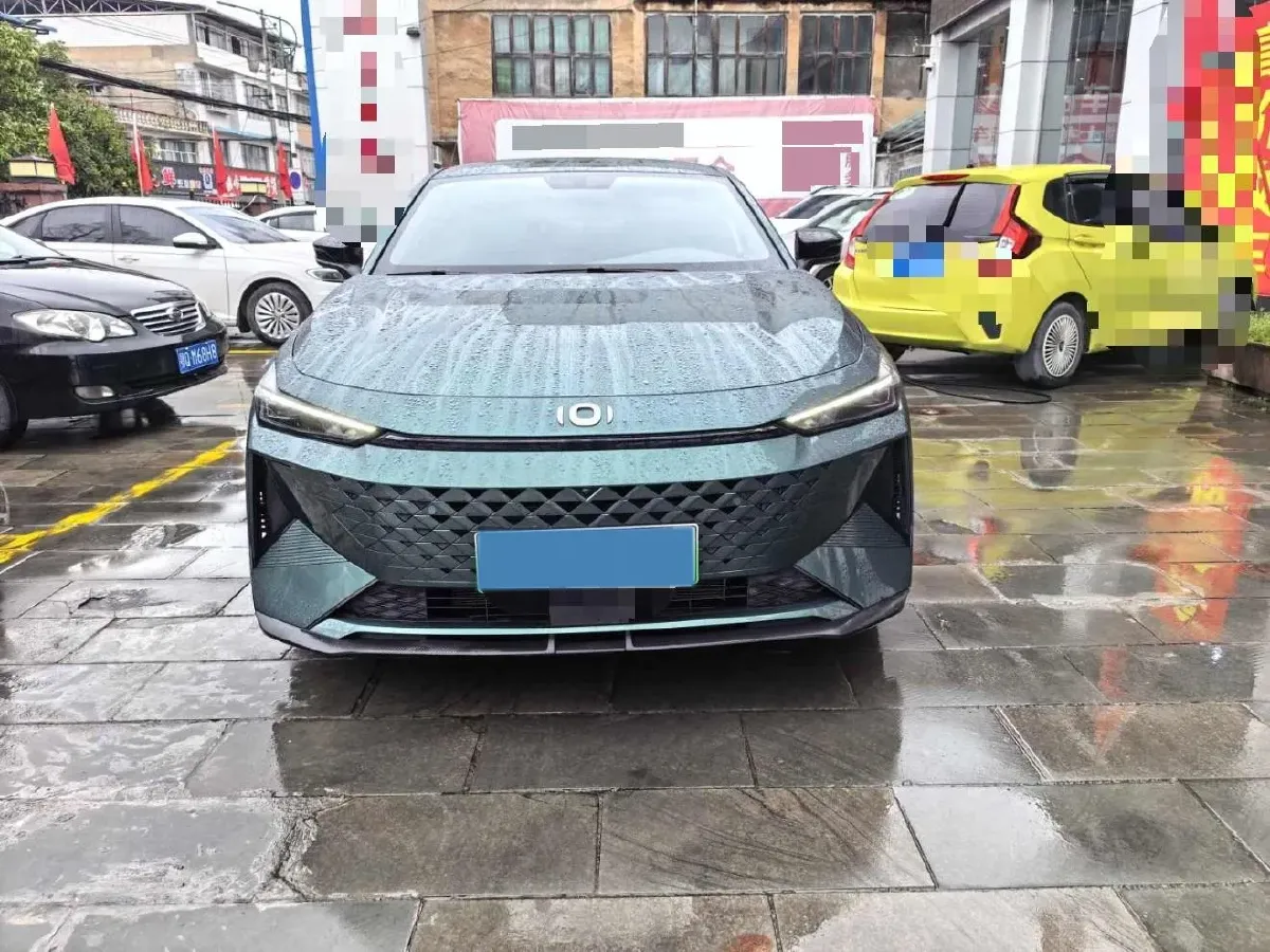 2023 Venucia Grand V DD-i 1.5T 163HP L4 E-CVT PHEV 10.3KWH,autocango,china used car exporter,china ev exporter,chinese used car exporter,chinese used ev exporter
