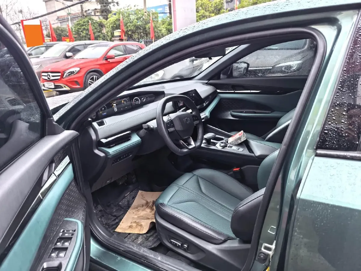 2023 Venucia Grand V DD-i 1.5T 163HP L4 E-CVT PHEV 10.3KWH,autocango,china used car exporter,china ev exporter,chinese used car exporter,chinese used ev exporter