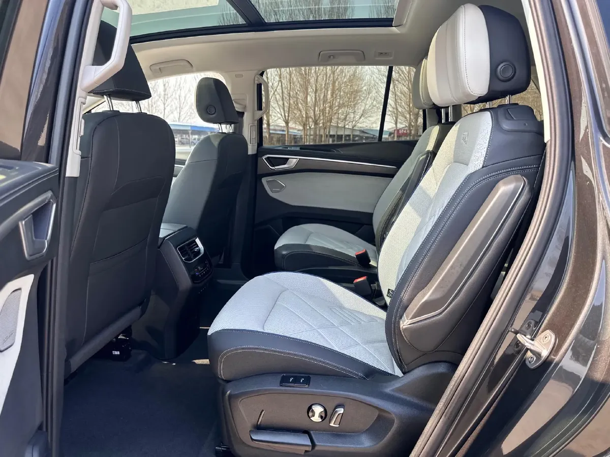 2026 Volkswagen Talagon 2.0T 272HP L4 7DCT,autocango,china used car exporter,china ev exporter,chinese used car exporter,chinese used ev exporter