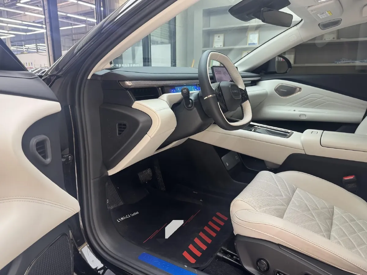2025 LYNK&CO 10 EM-P 1.5T 163HP L4 3DHT PHEV,autocango,china used car exporter,china ev exporter,chinese used car exporter,chinese used ev exporter